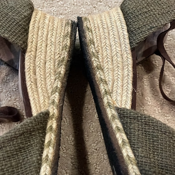 Ugg wedges. Brown burlap like w brown ankle cotton ribbon strap. Fur on footbed - Picture 3 of 5